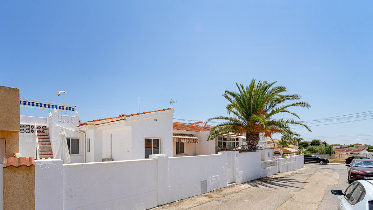 Anders te koop in Ciudad Quesada | 2 slaapkamers H5432467