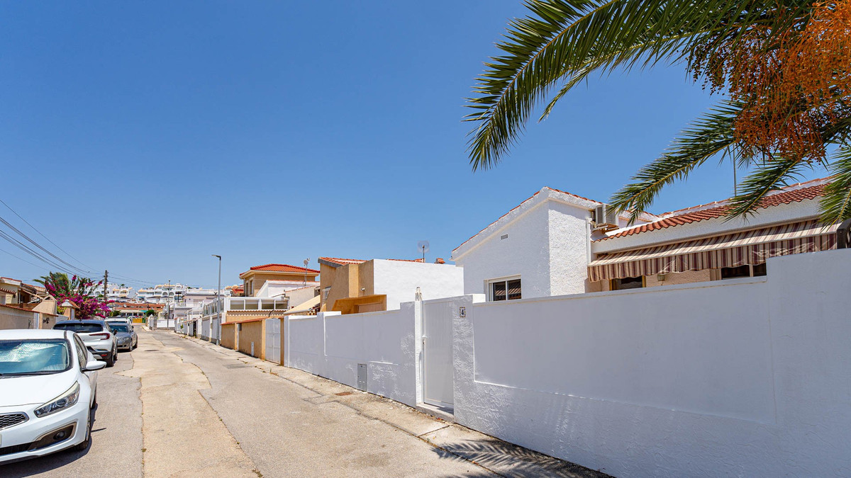 Anders te koop in Ciudad Quesada | 2 slaapkamers H5432467