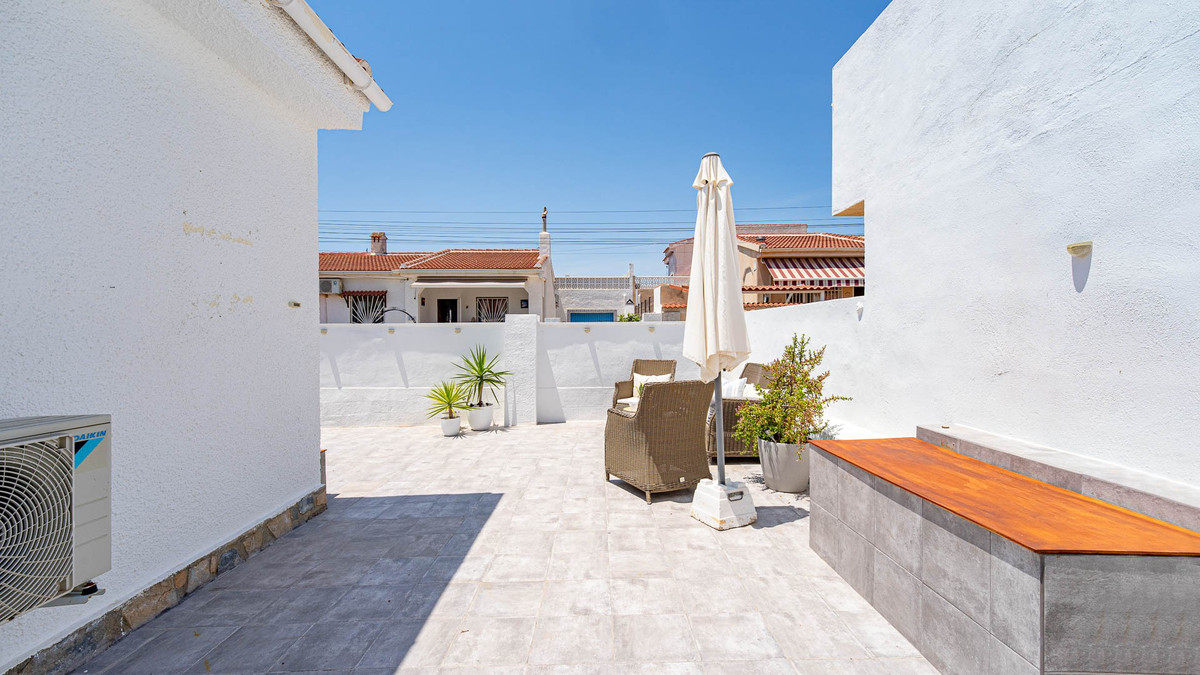 Anders te koop in Ciudad Quesada | 2 slaapkamers H5432467