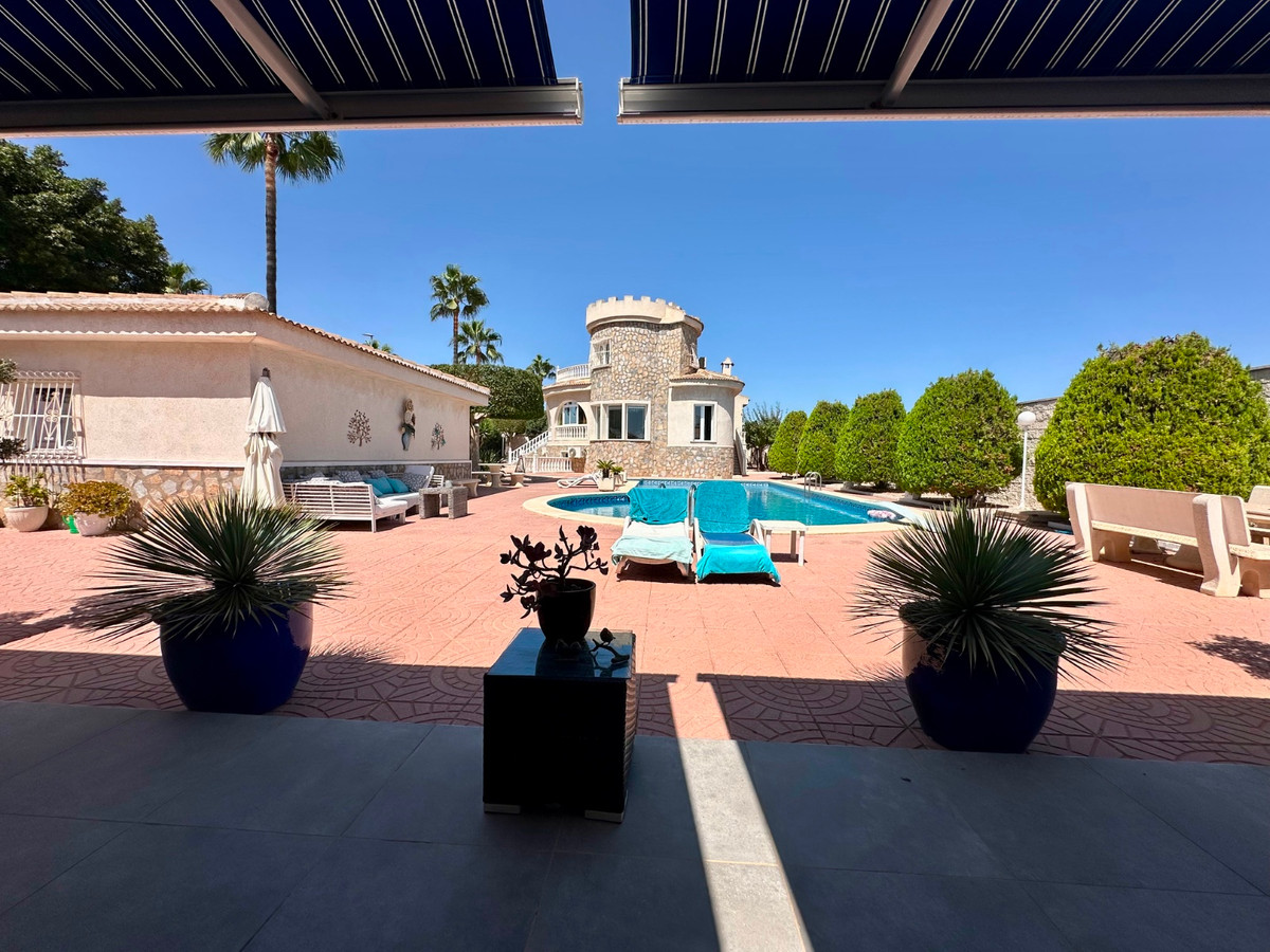 Appartement te koop in Ciudad Quesada | 6 slaapkamers H5480992
