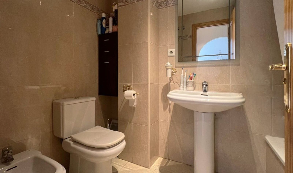 Appartement te koop in Coín | 2 slaapkamers H5051266