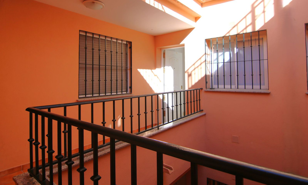 Appartement te koop in Coín | 2 slaapkamers H5051266