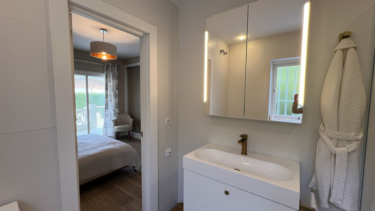 Vrijstaande Villa te koop in Coín | 3 slaapkamers H5117812