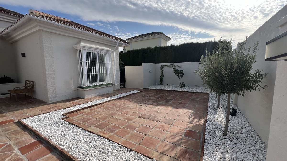 Vrijstaande Villa te koop in Coín | 3 slaapkamers H5117812