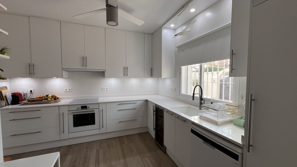 Vrijstaande Villa te koop in Coín | 3 slaapkamers H5117812