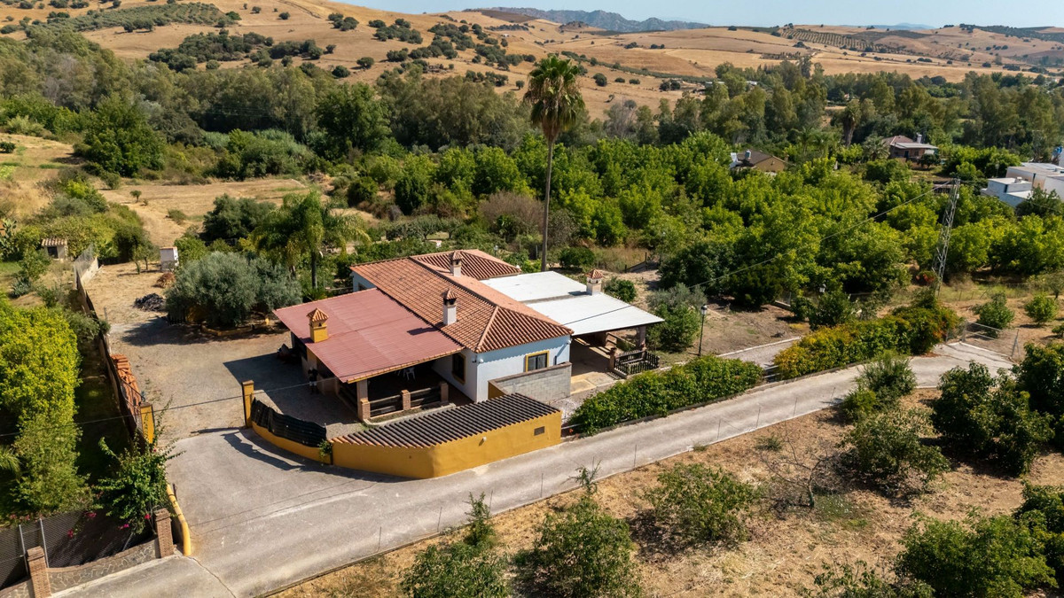 Vrijstaande Villa te koop in Coín | 4 slaapkamers H5131069