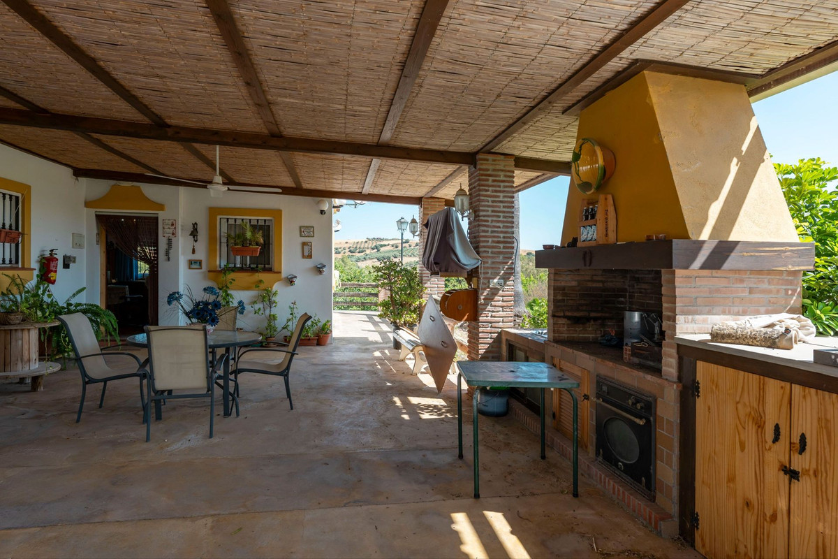 Vrijstaande Villa te koop in Coín | 4 slaapkamers H5131069