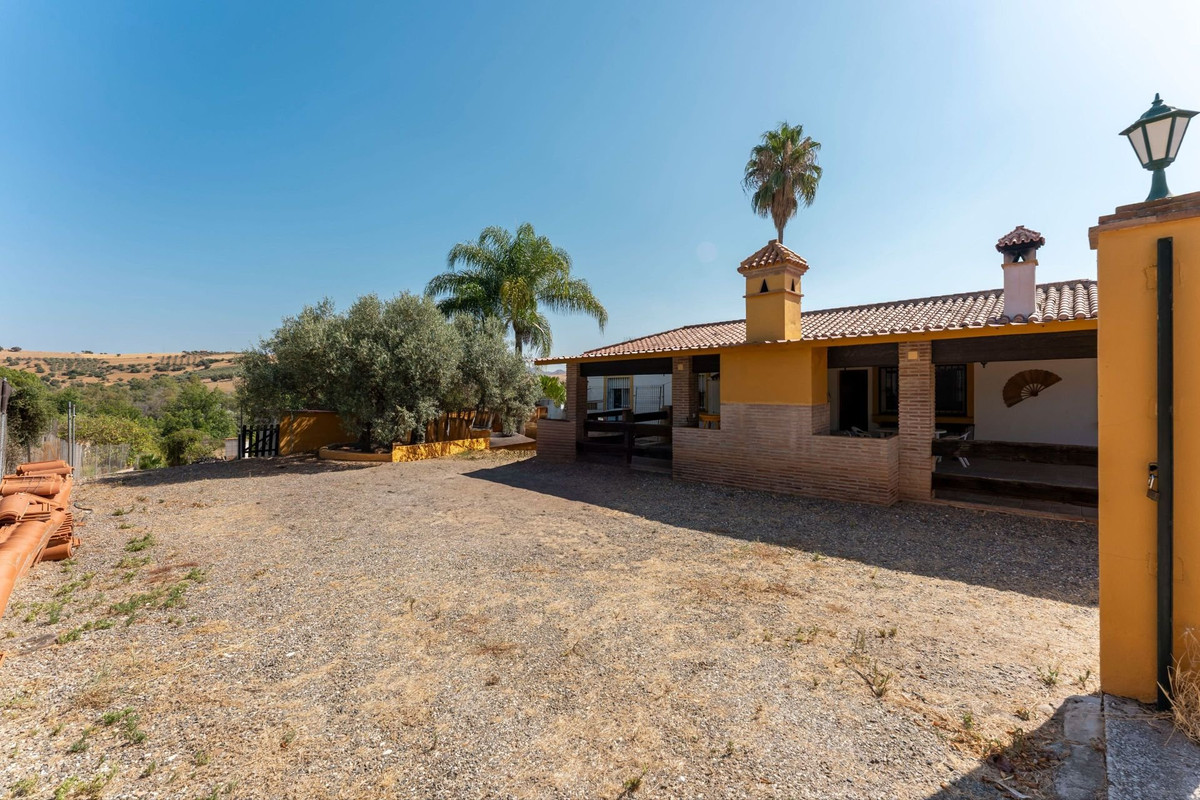 Vrijstaande Villa te koop in Coín | 4 slaapkamers H5131069