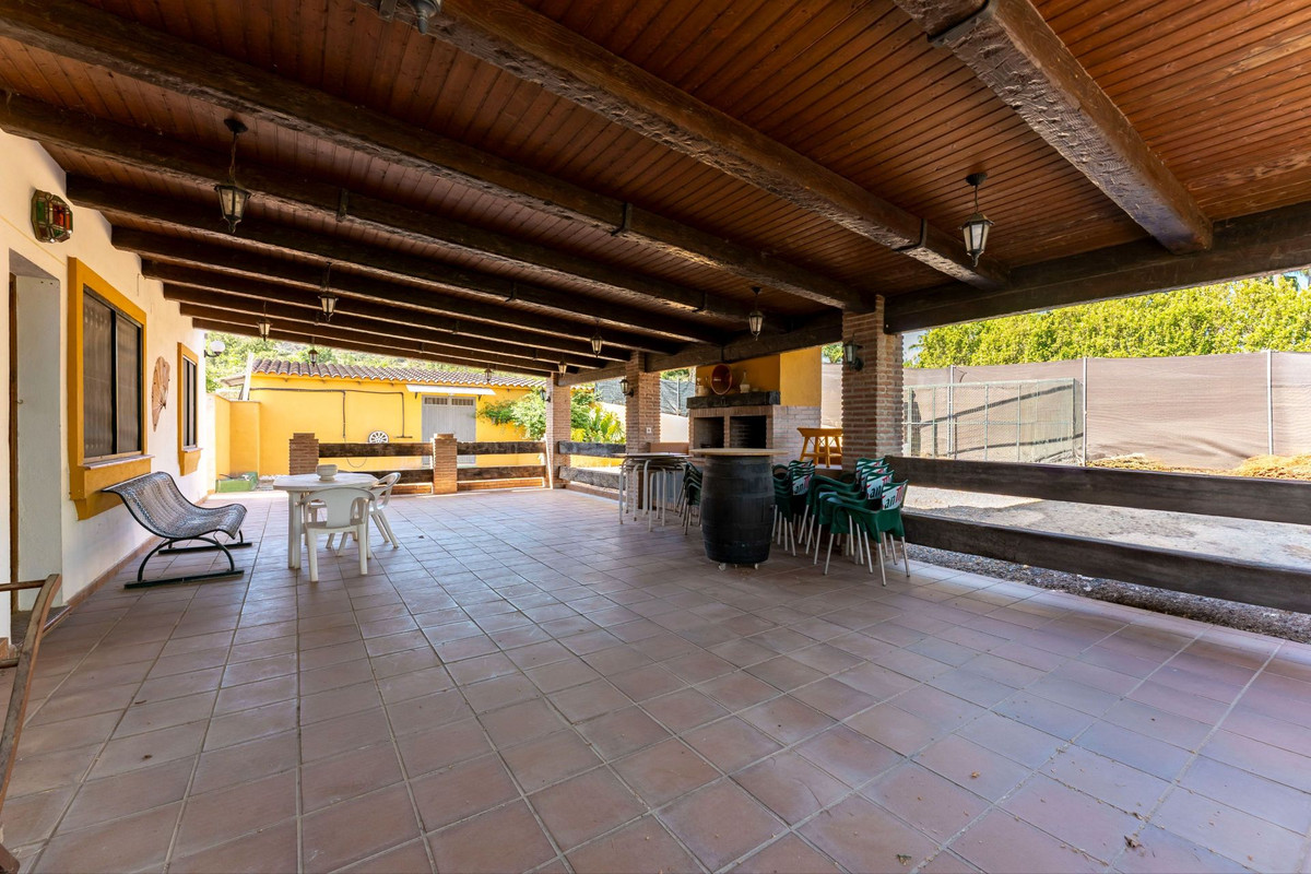Vrijstaande Villa te koop in Coín | 4 slaapkamers H5131069