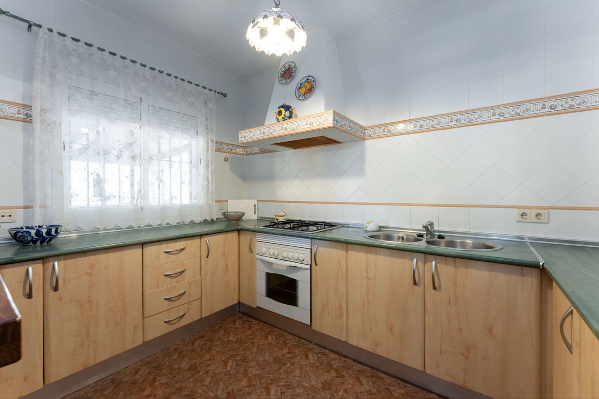 Vrijstaande Villa te koop in Coín | 4 slaapkamers H5131069