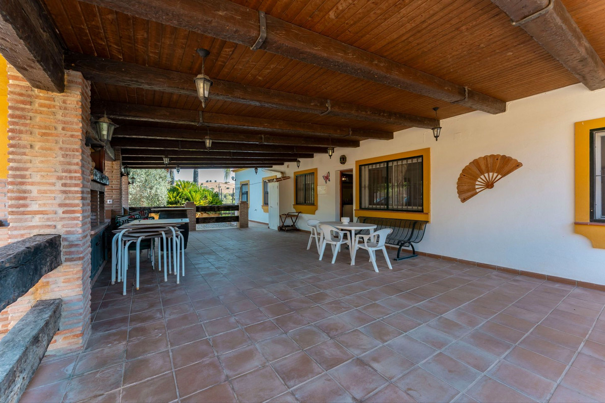 Vrijstaande Villa te koop in Coín | 4 slaapkamers H5131069