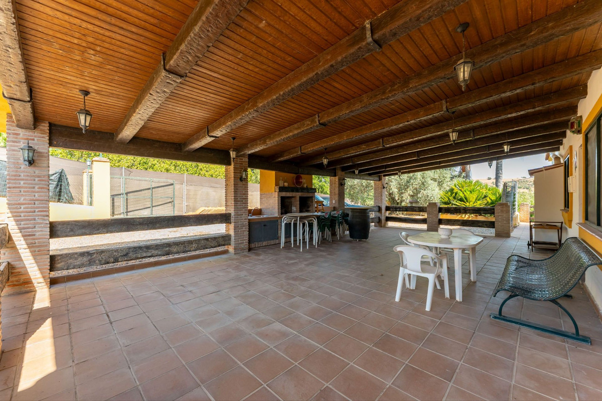 Vrijstaande Villa te koop in Coín | 4 slaapkamers H5131069