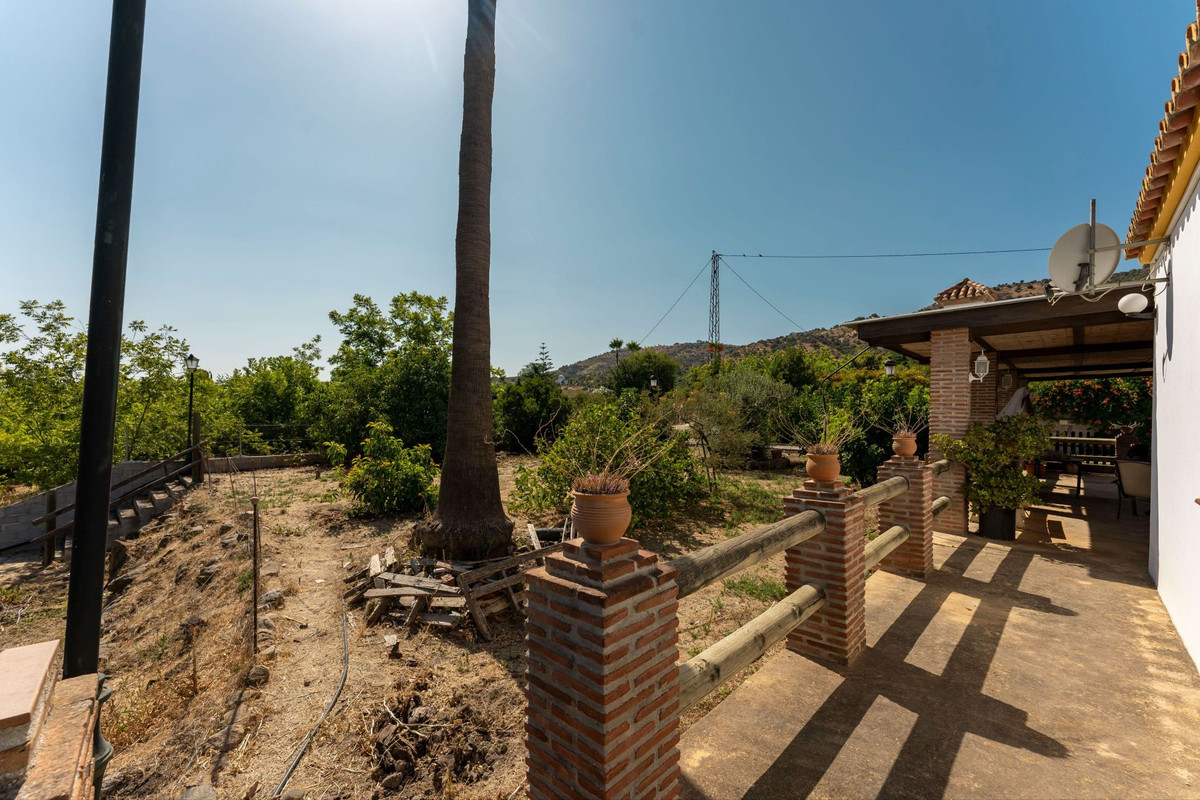 Vrijstaande Villa te koop in Coín | 4 slaapkamers H5131069