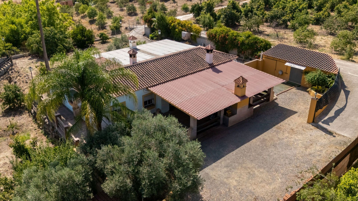 Vrijstaande Villa te koop in Coín | 4 slaapkamers H5131069