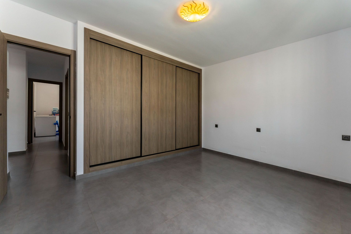 Vrijstaande Villa te koop in Coín | 4 slaapkamers H5134831