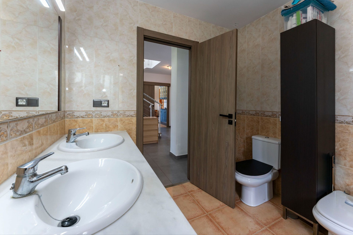 Vrijstaande Villa te koop in Coín | 4 slaapkamers H5134831