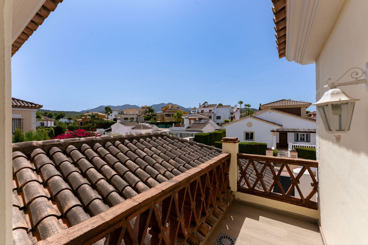 Vrijstaande Villa te koop in Coín | 4 slaapkamers H5134831