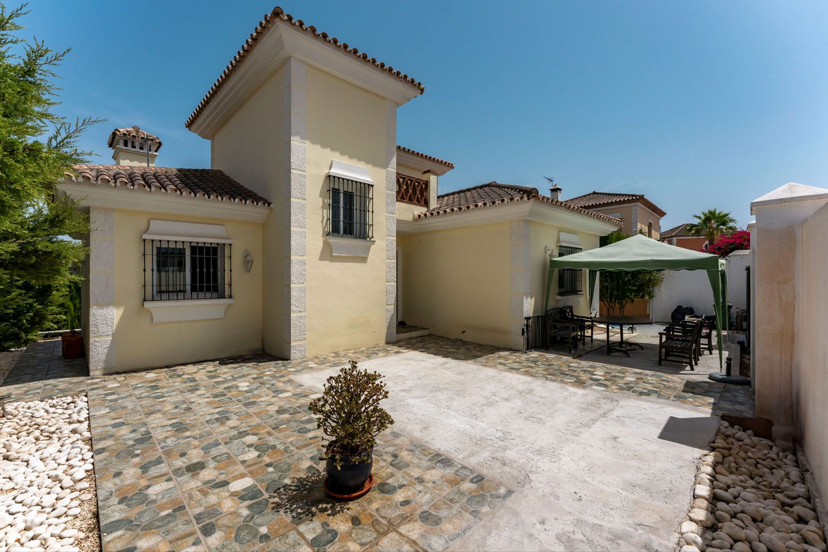 Vrijstaande Villa te koop in Coín | 4 slaapkamers H5134831