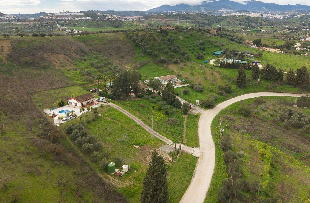 Finca - Cortijo te koop in Coín | 2 slaapkamers H5309848