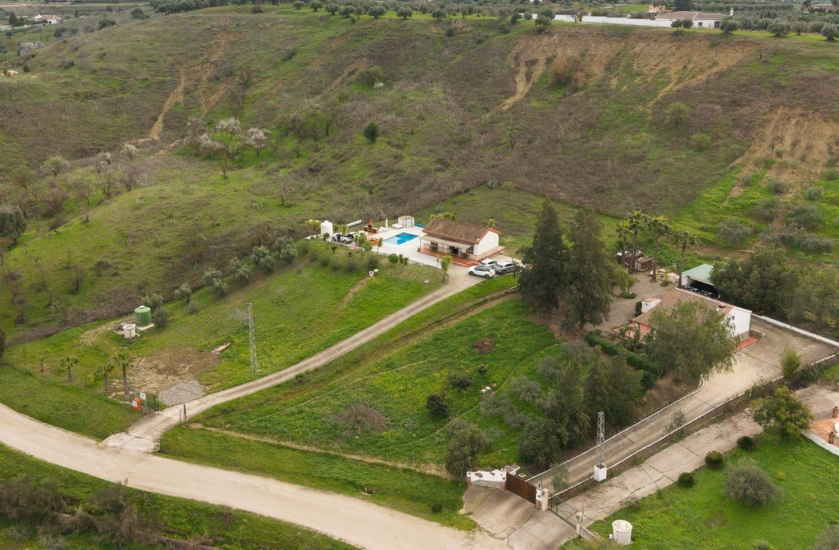 Finca - Cortijo te koop in Coín | 2 slaapkamers H5309848