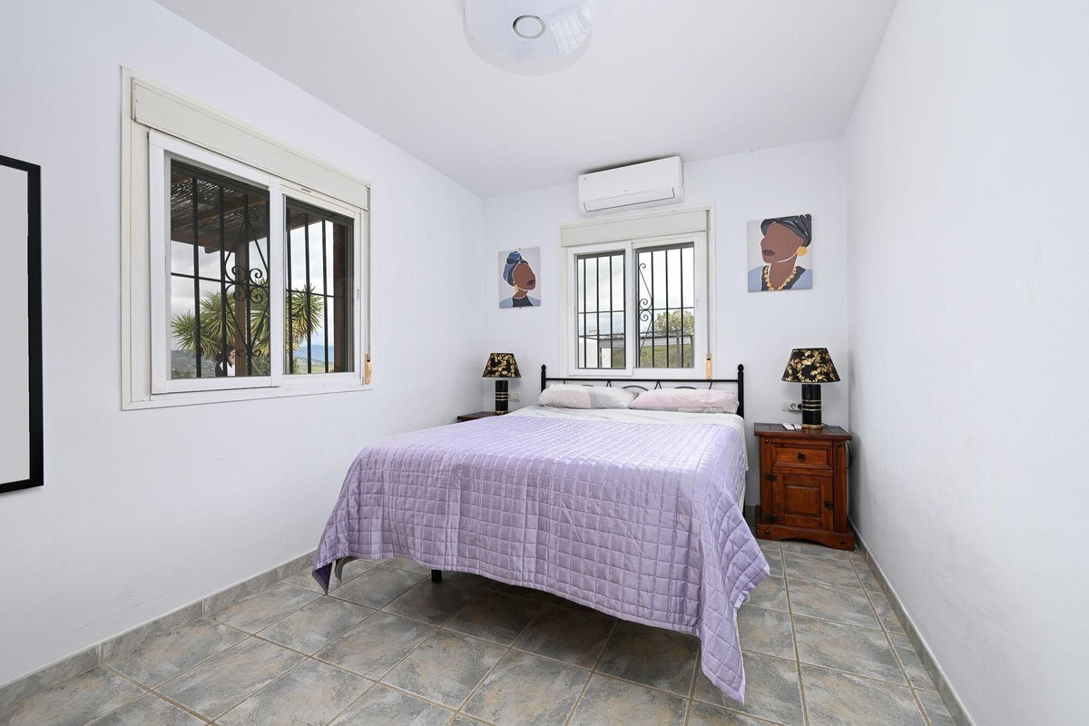 Finca - Cortijo te koop in Coín | 2 slaapkamers H5309848