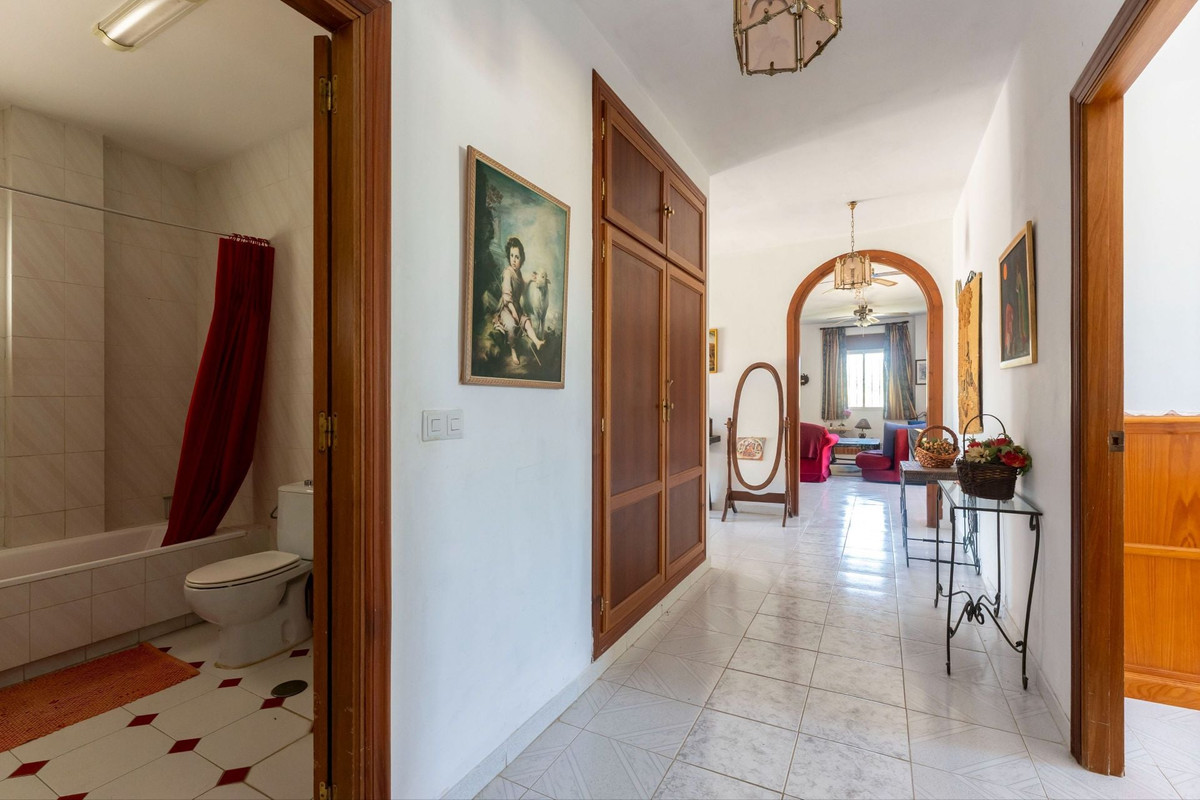 Appartement te koop in Coín | 4 slaapkamers H5393494
