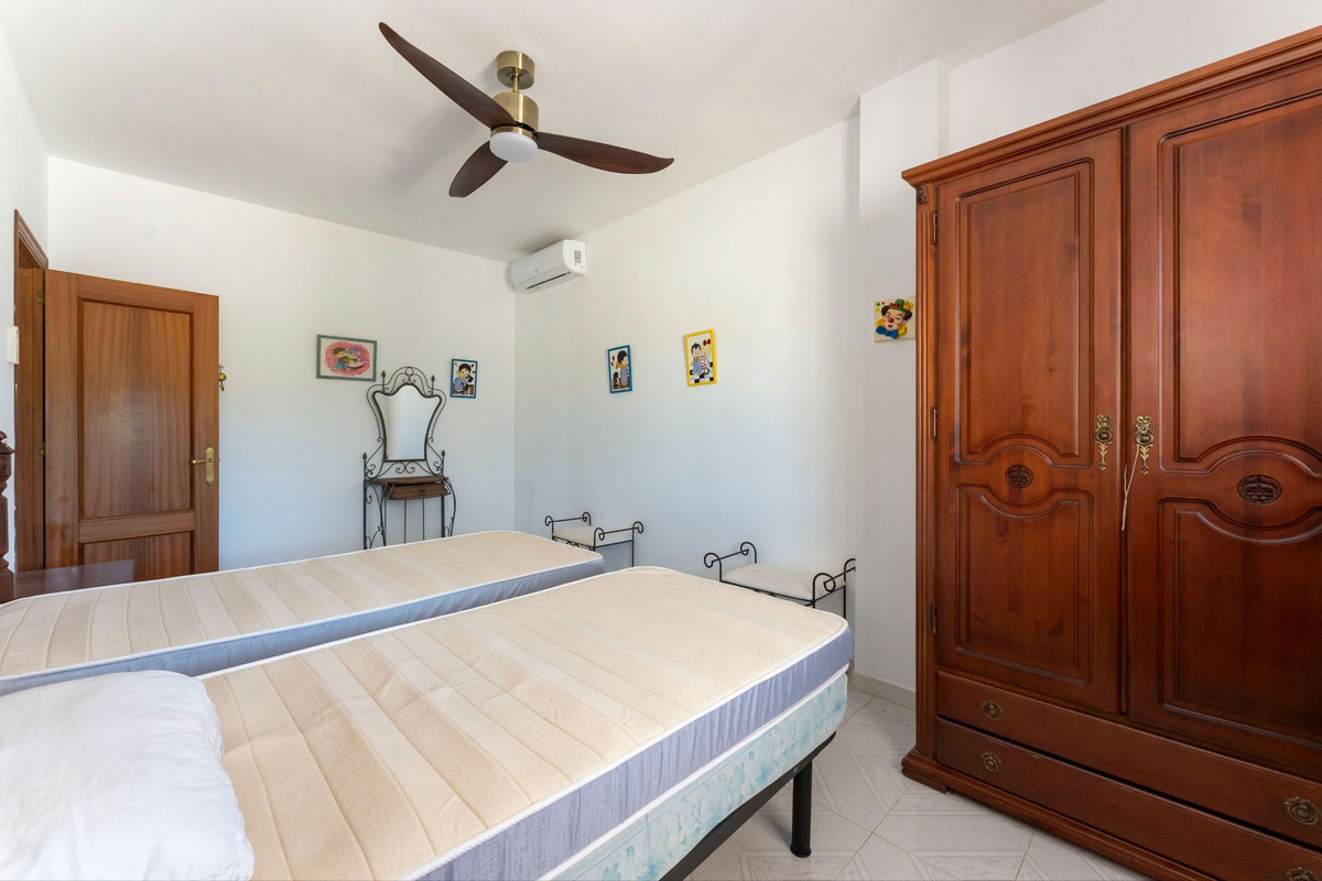 Appartement te koop in Coín | 4 slaapkamers H5393494