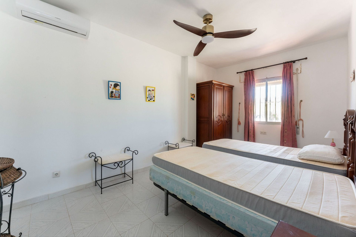 Appartement te koop in Coín | 4 slaapkamers H5393494