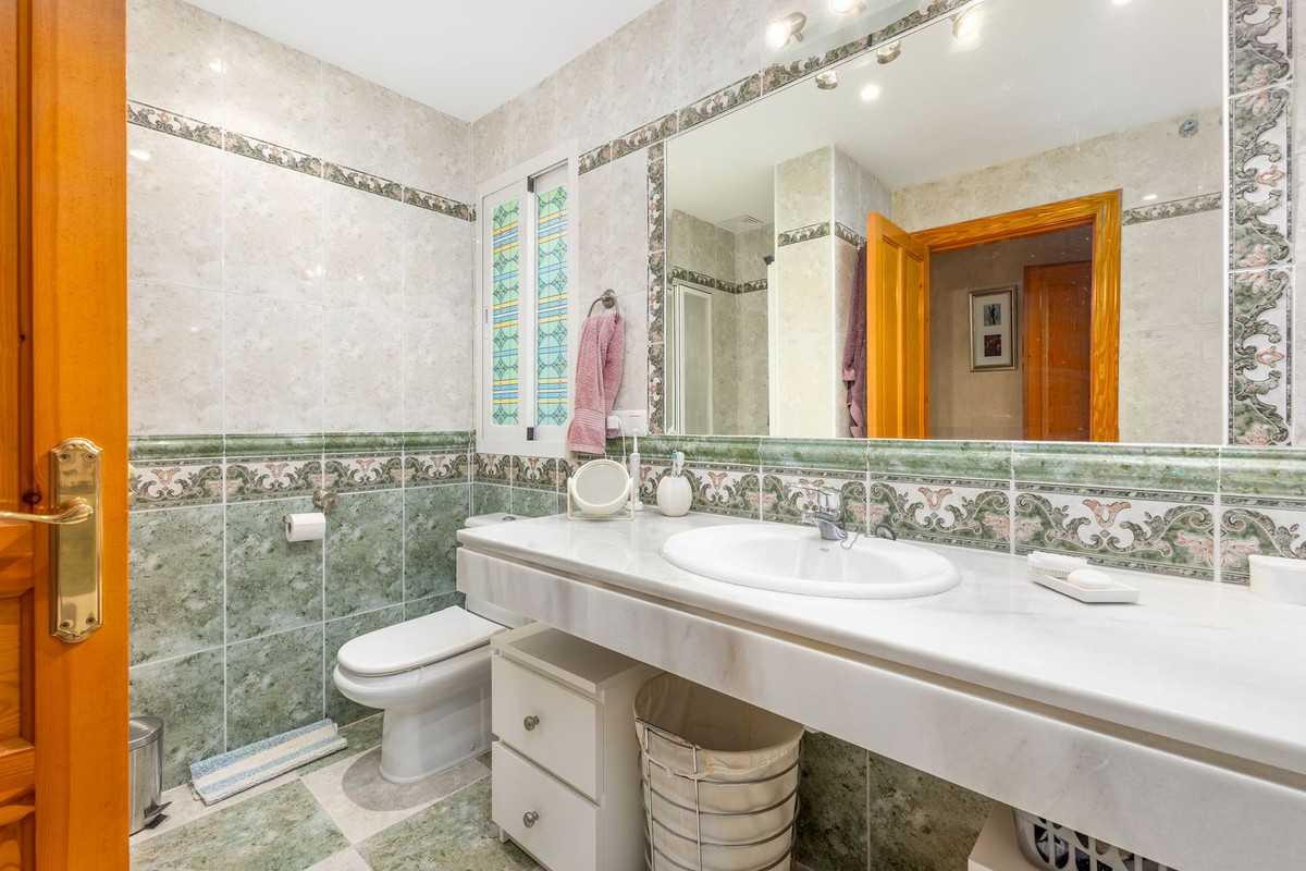 Appartement te koop in Coín | 4 slaapkamers H5394082