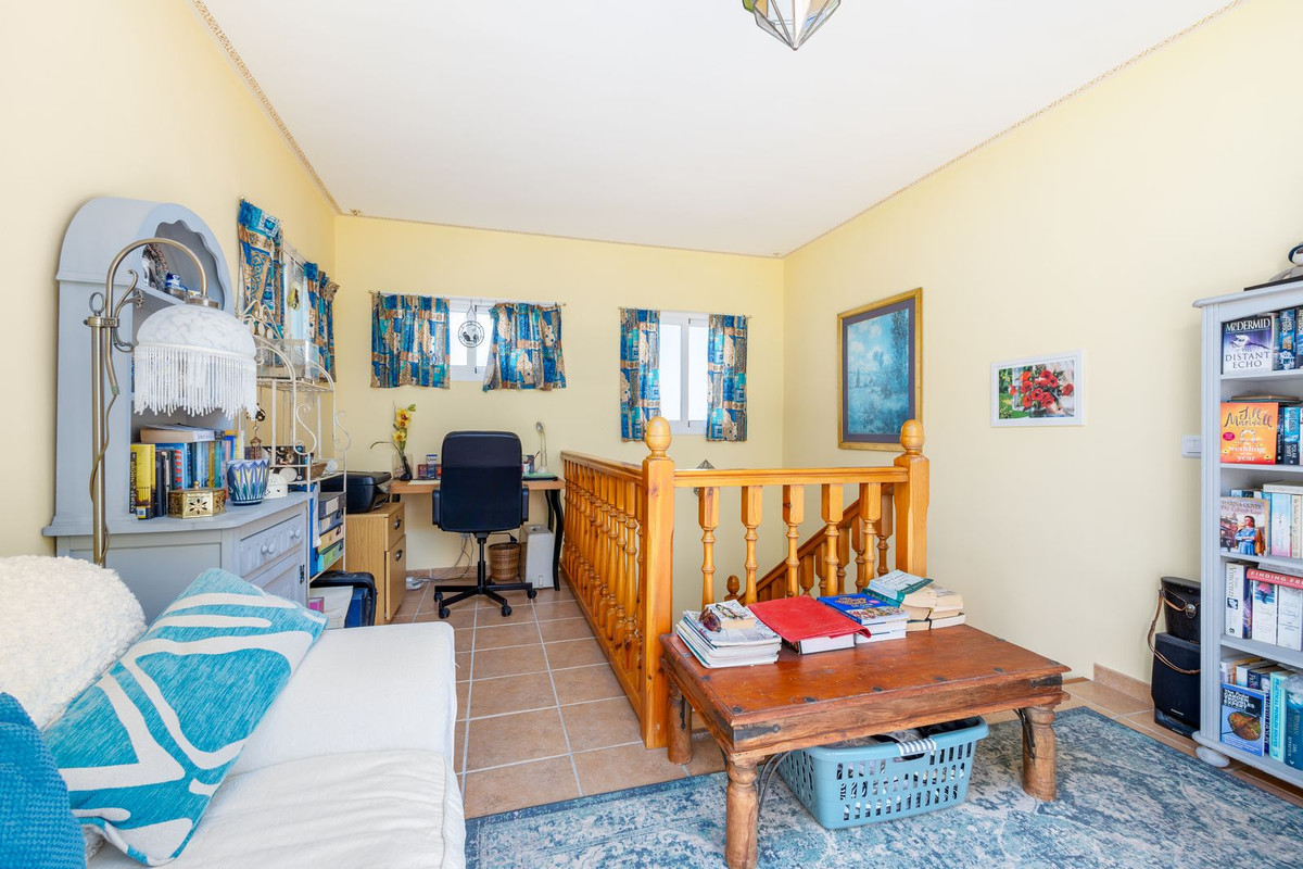 Appartement te koop in Coín | 4 slaapkamers H5394082