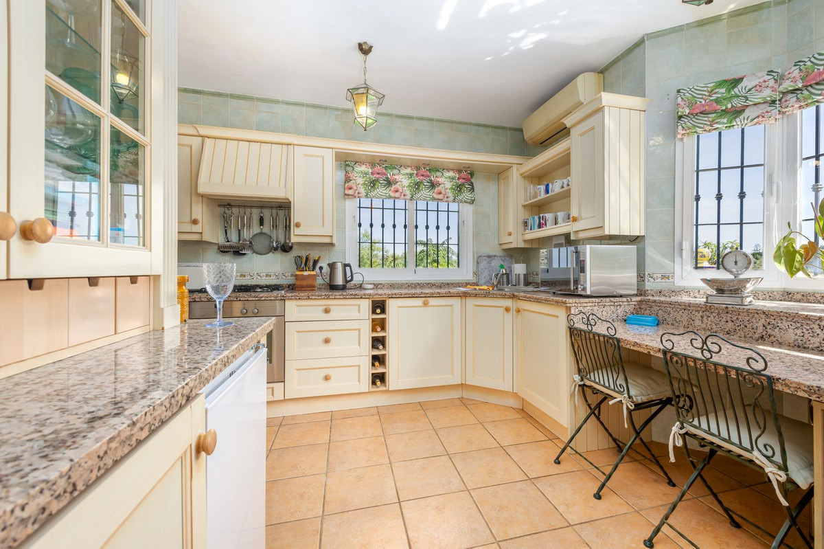 Appartement te koop in Coín | 4 slaapkamers H5394082