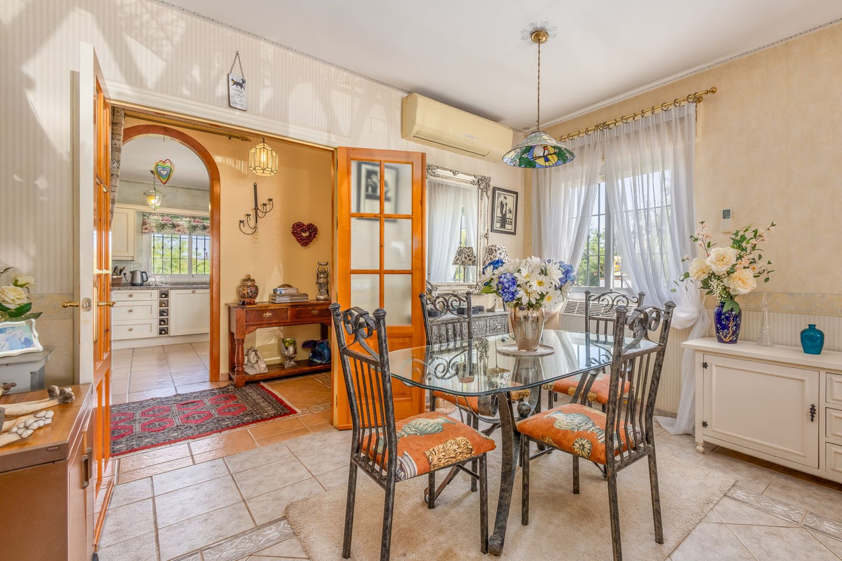 Appartement te koop in Coín | 4 slaapkamers H5394082