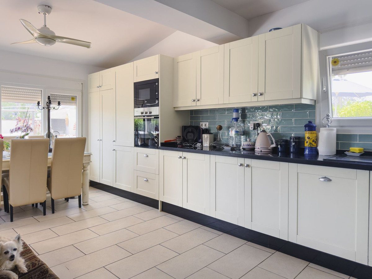 Appartement te koop in Coín | 4 slaapkamers H5430550