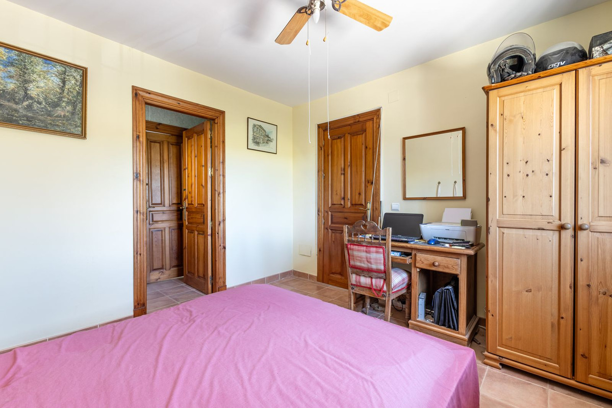 Appartement te koop in Coín | 4 slaapkamers H5459248