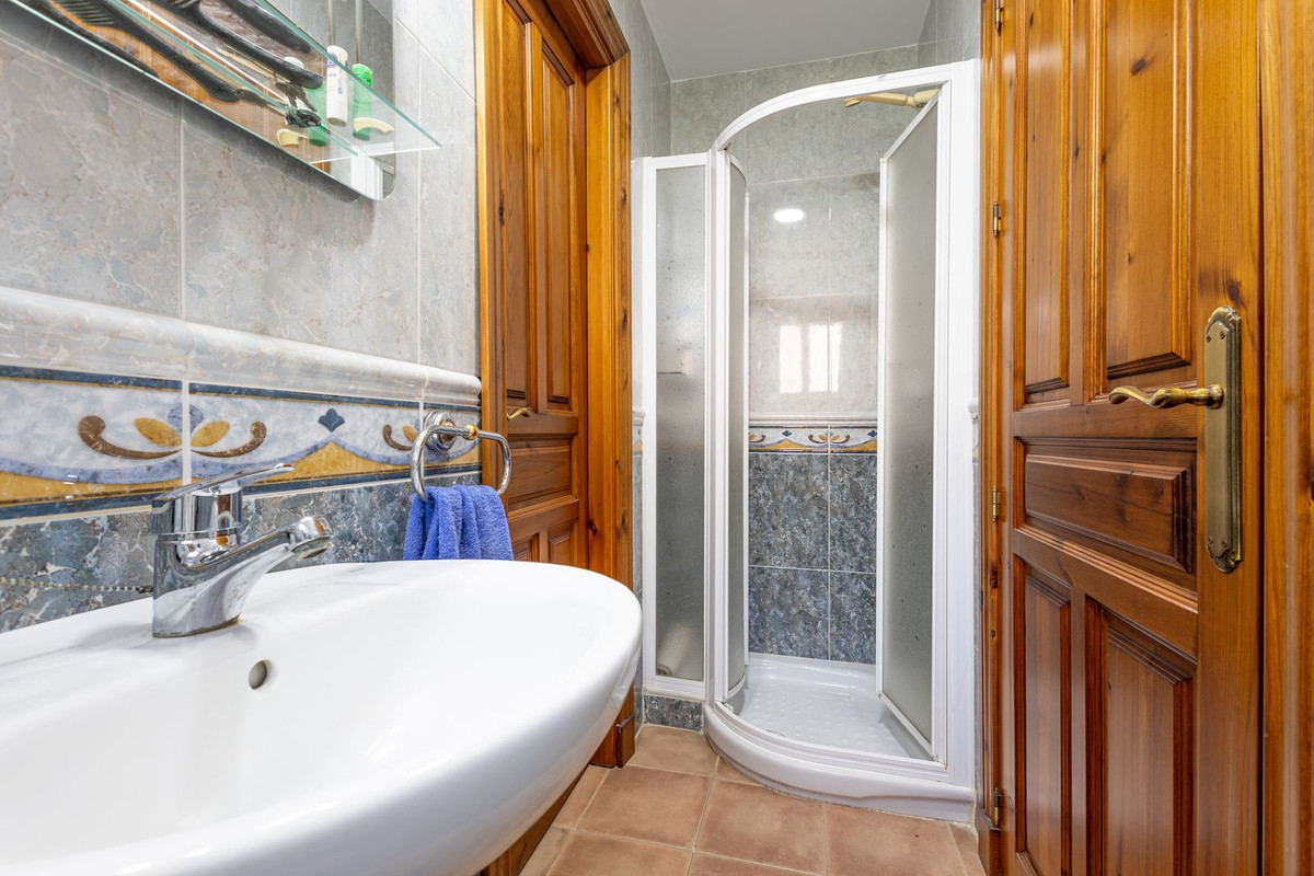 Appartement te koop in Coín | 4 slaapkamers H5459248