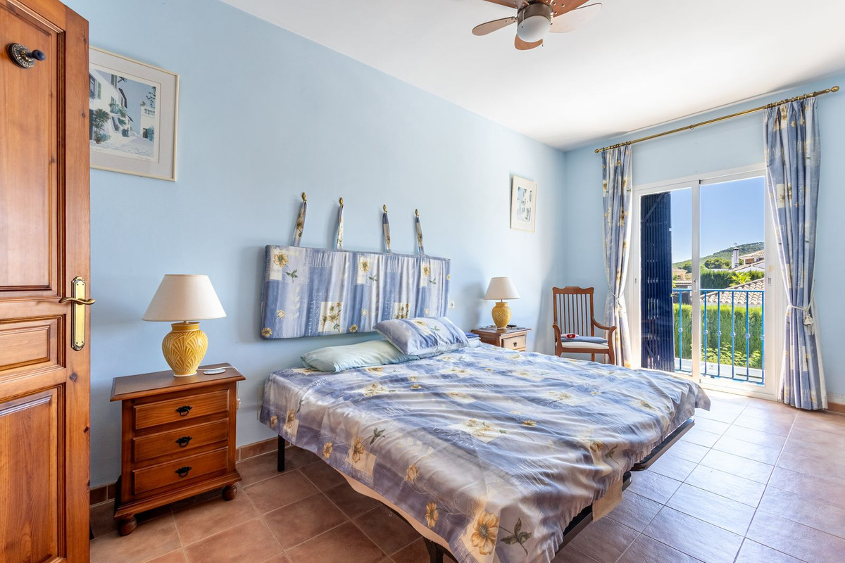 Appartement te koop in Coín | 4 slaapkamers H5459248