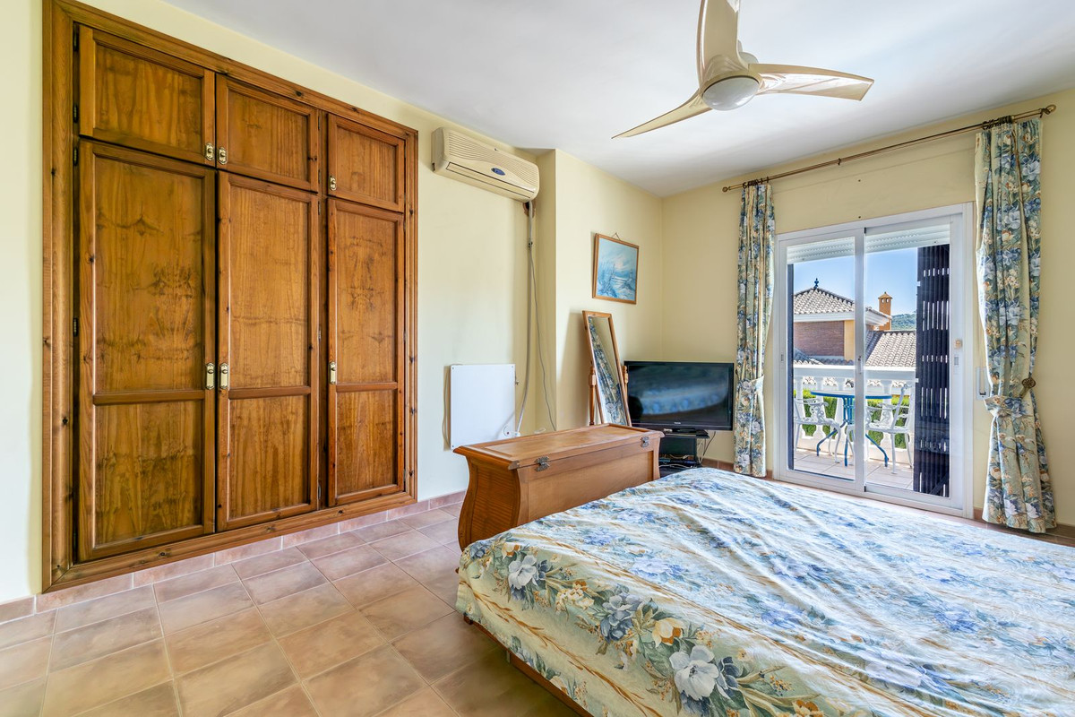 Appartement te koop in Coín | 4 slaapkamers H5459248