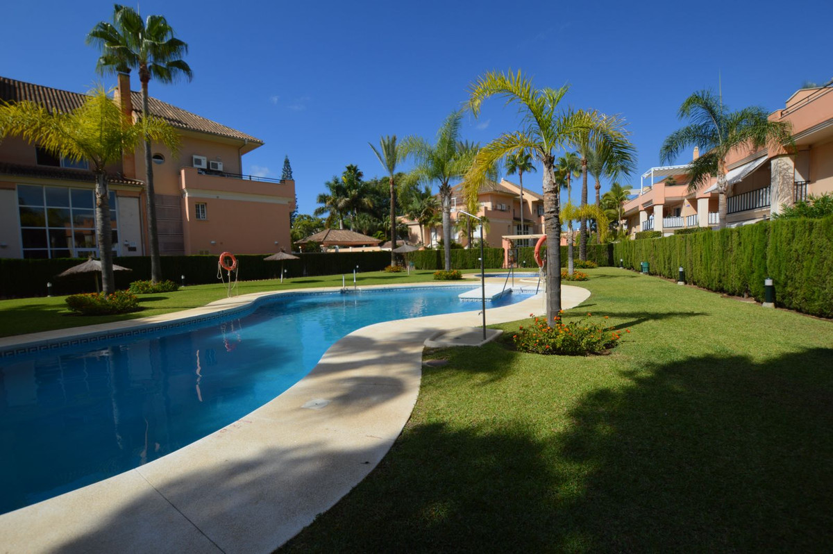 Tussenverdieping Appartement in Costabella-28