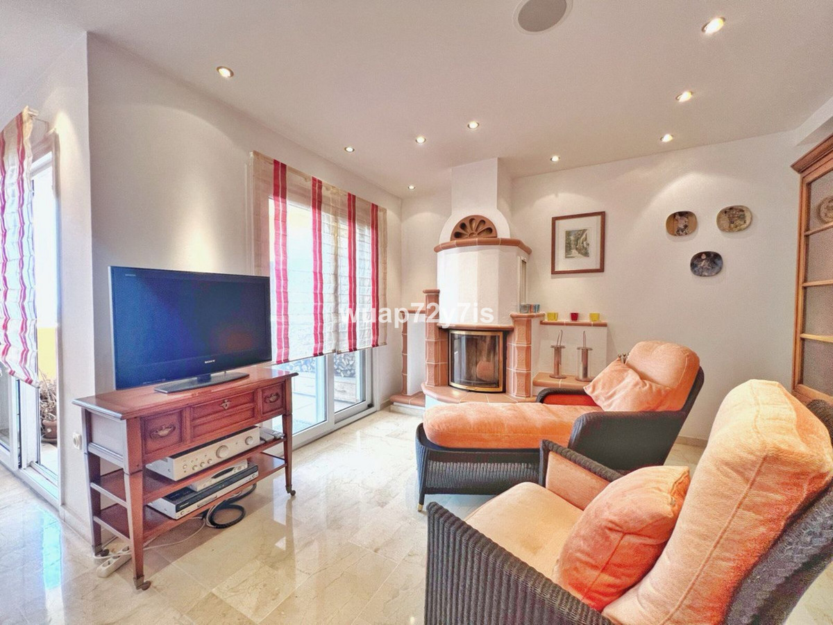 Huis te koop in Costabella | 5 slaapkamers H5139940