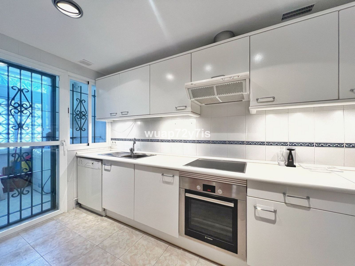 Huis te koop in Costabella | 5 slaapkamers H5139940