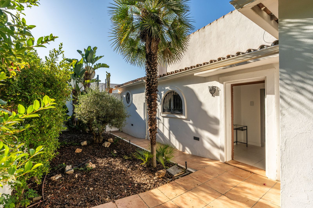 Appartement te koop in Costabella | 3 slaapkamers H5462740