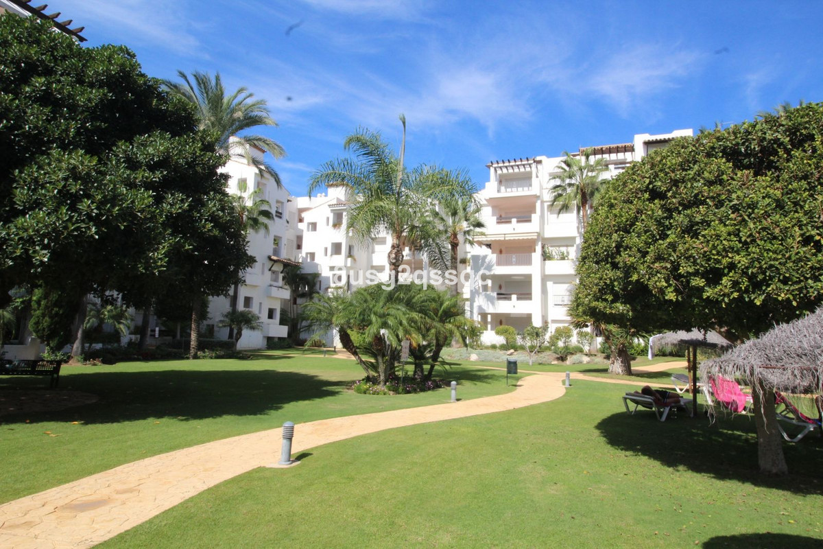 Apartment for sale in Costalita | 2 bedrooms H5004529