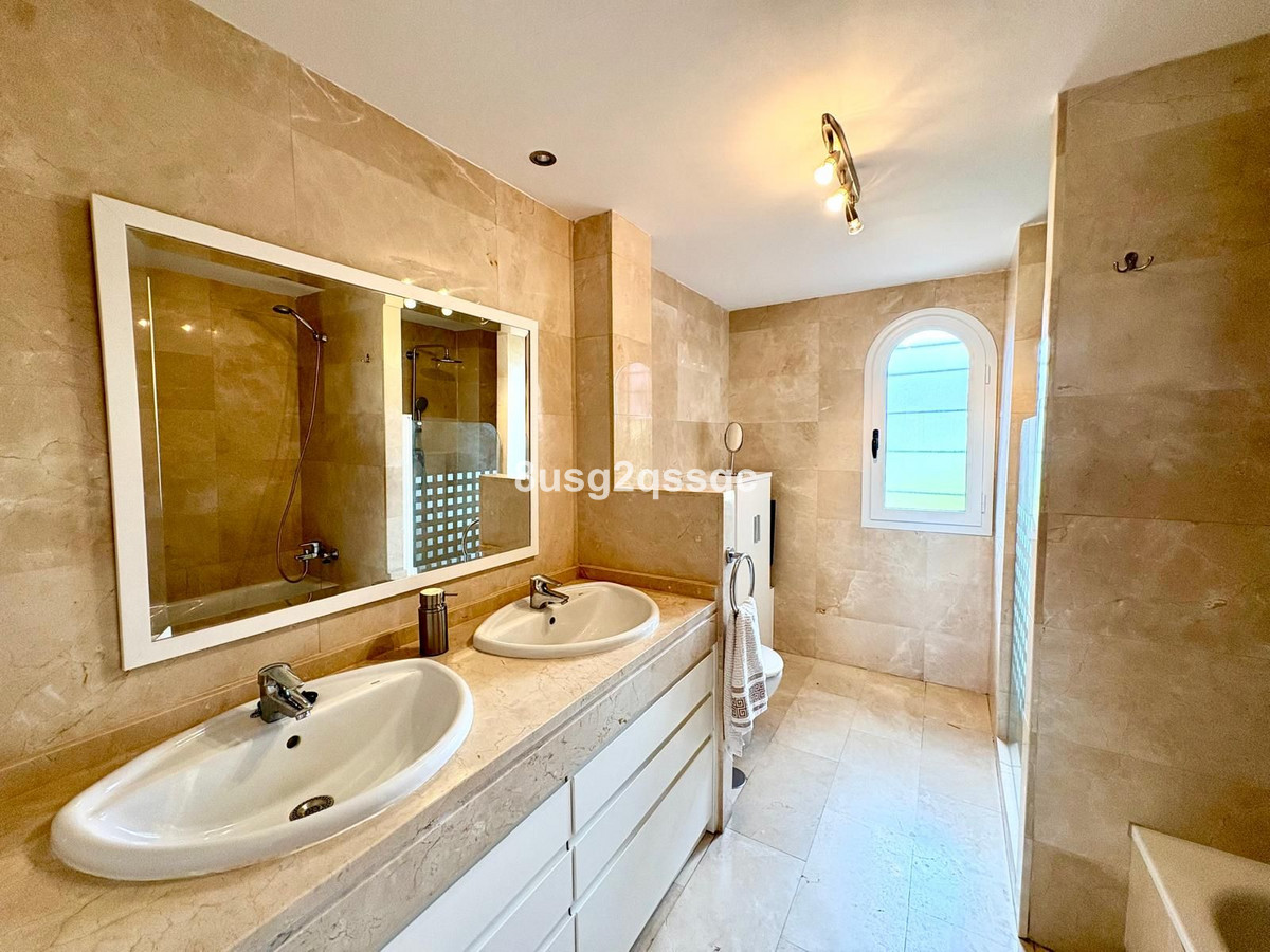 Tussenverdieping Appartement in Costalita-19