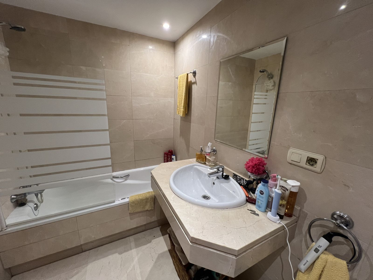 Appartement te koop in Bel Air | 2 slaapkamers H5016433