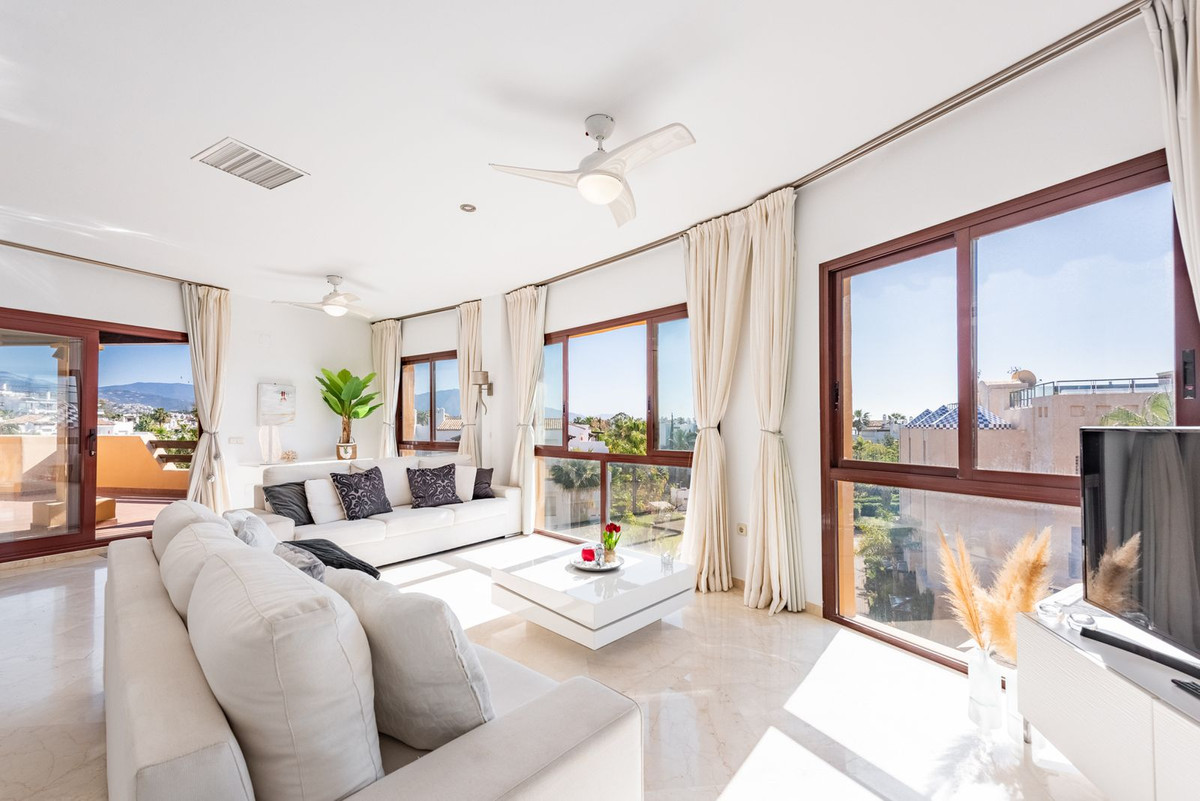 Penthouse for sale in Costalita | 3 bedrooms H5031946