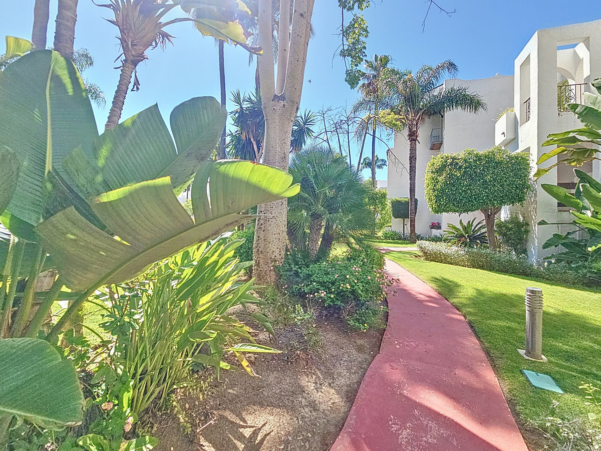 Apartment for sale in Costalita | 1 bedrooms H5055106