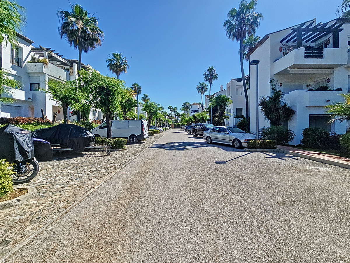 Apartment for sale in Costalita | 1 bedrooms H5055106