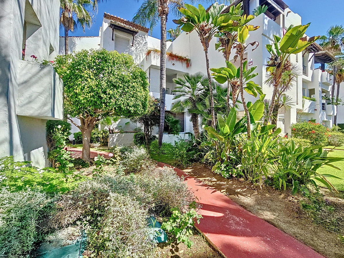 Apartment for sale in Costalita | 1 bedrooms H5055106