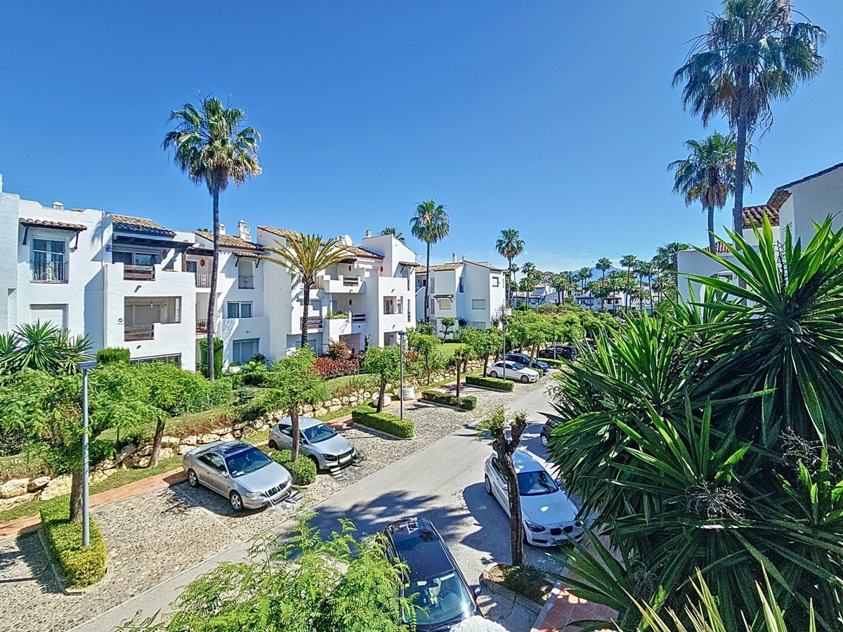 Apartment for sale in Costalita | 1 bedrooms H5055106