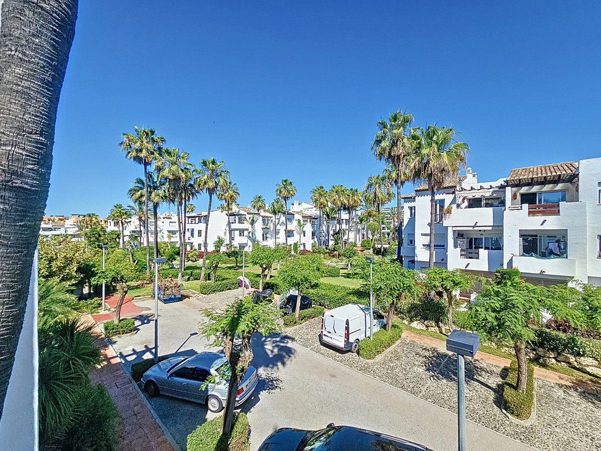 Apartment for sale in Costalita | 1 bedrooms H5055106